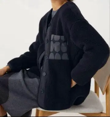 새상품 유니클로 UNIQLO 마리메꼬 블랙 플리스 자켓 버튼 포함 XS
