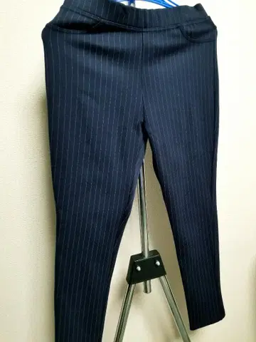 미사용 Petit Honfleur(쁘띠 앙플뢰르) 스트라이프 슬랙스