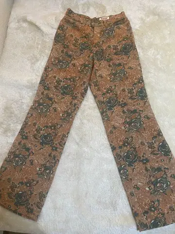 RS.V.P 플라워 프린트 와이드 팬츠