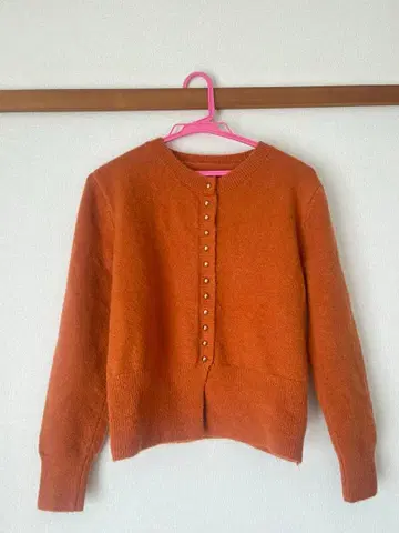 오렌지 긴팔 가디건 금속 버튼 한국