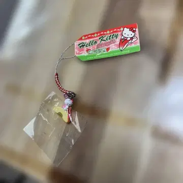 헬로키티 신슈 한정판 사과 스트랩