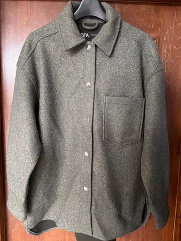 ZARA 올리브 그린 버튼 셔츠 자켓 S 사이즈 새상품 미사용