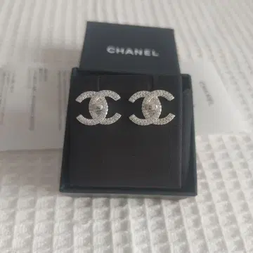 코코 마크 실버 귀걸이