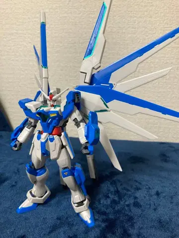 건담 프라모델 조립 완료 정크 HG 건담 헬리오스