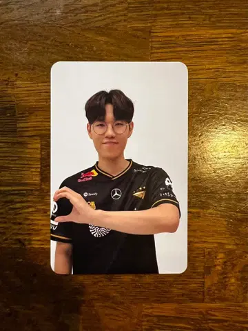 T1 Oner 2025 멤버십 한정판 포토 카드