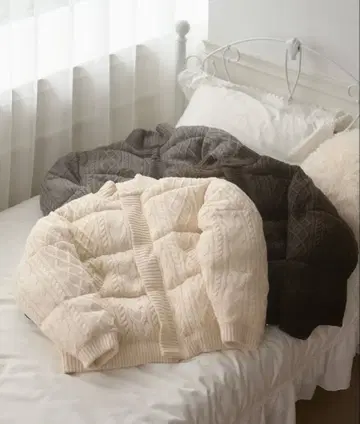 [ Ambre Neige ] 볼륨 니트 패디드 자켓