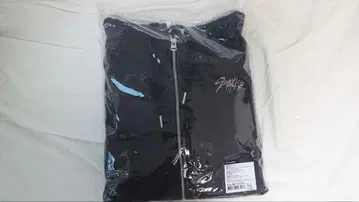 스키즈 집업 후드티 미개봉 새상품 트레이딩 카드 없음