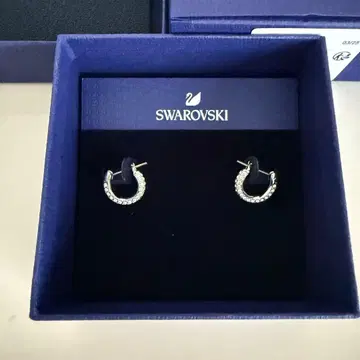 스와로브스키 Swarovski 귀걸이 후프 실버 파베