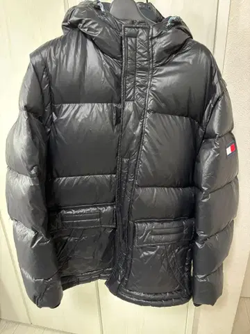 타미힐피거 다운 타미힐피거