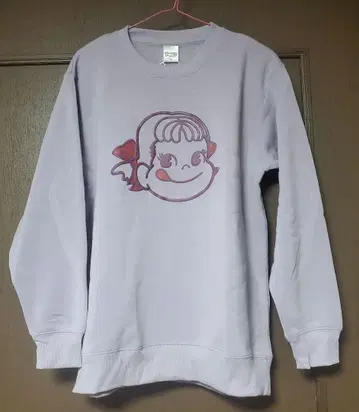 미사용 새상품 연보라 페코짱 캐릭터 맨투맨 속기모