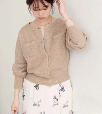 natural couture 수플레 얀 금장 버튼 포켓 가디건