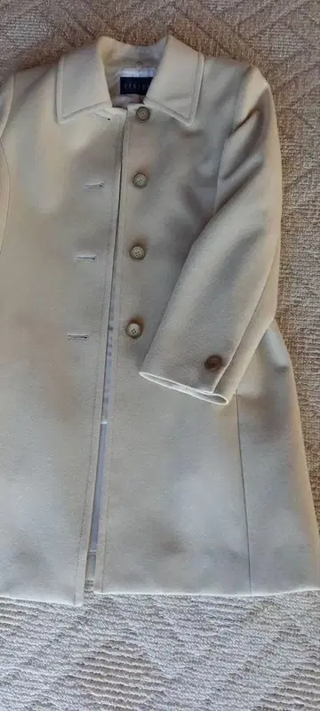 베이지 울 100% 코트 M 카라 탈부착 가능
