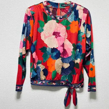 레오나르 꽃무늬 리본 밑단 상의 M~L 상당 새상품급