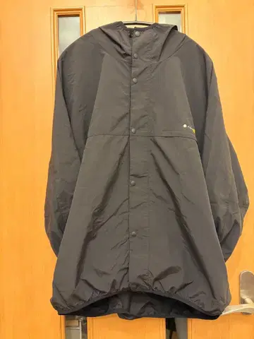 이아파피요네 팩맨 콜라보 발수 후드티