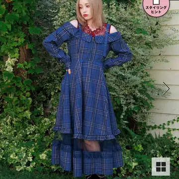 axes femme 타탄 체크 어깨 트임 원피스 네이비 블루