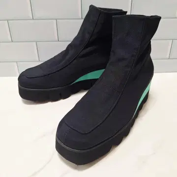 [ 고품질 ] 힐즈아베뉴 스트레치 부츠 24.5 웨이브 밑창 블랙 그린
