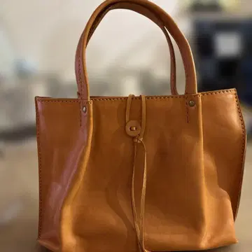 [ 새상품 ] 가죽 토트백