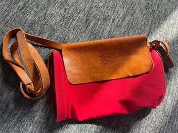 일비종떼 숄더백