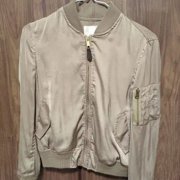 Coco Deal 베이지 카키 점퍼 사이즈 2