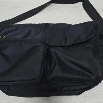 블랙 메신저 백