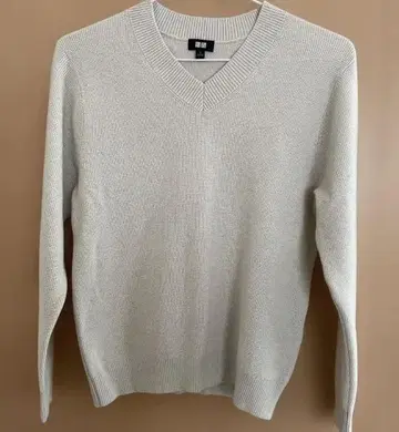 V넥 긴팔 니트