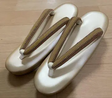 [ 22 ] 일본 의류 조리 골드 계열 포멀