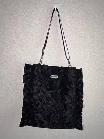 OUTDOOR PRODUCTS 프릴 토트백