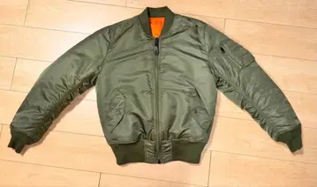 알파 인더스트리즈 MA-1 사이즈 S