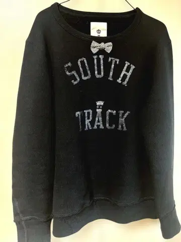 보타이 포함 블랙 맨투맨 A에이스샵