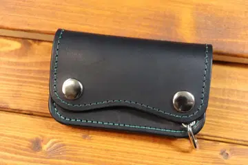 미니 트래커 지갑 그린 스티치 블랙 레더 도치기 가죽