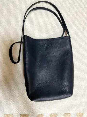 ayakawasaki 숄더백 Black