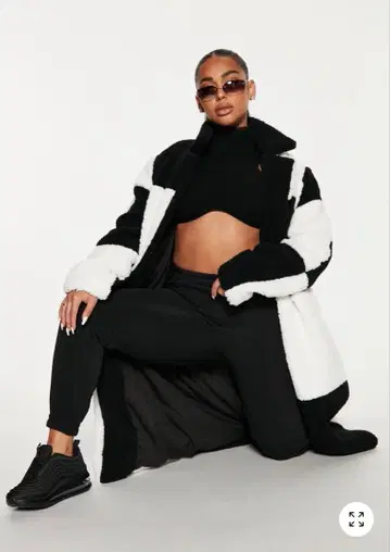 패션노바 체크 무늬 플리스 롱 코트 모노톤 블랙 화이트 M 갸루