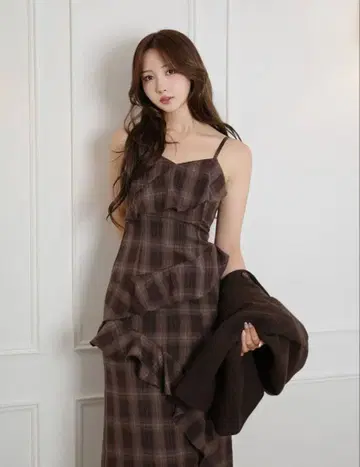 MARGA CHECK RUFFLE ONEPIECE