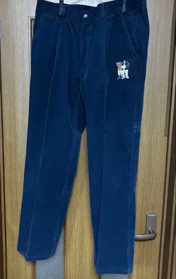 SINA COVA 네이비 코듀로이 팬츠 자수 디자인