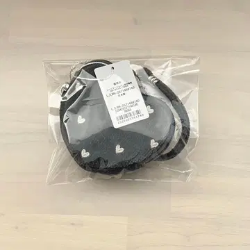 [ 미개봉 새상품 ] 페이 라브라리 하트 하트형 파우치