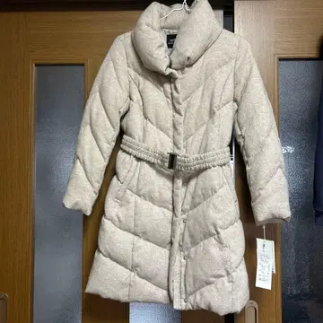 벨트 포함 다운 자켓 사이즈 38