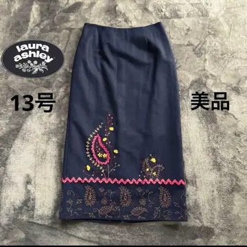 laura ashley 네이비 자수 타이트 스커트 13호