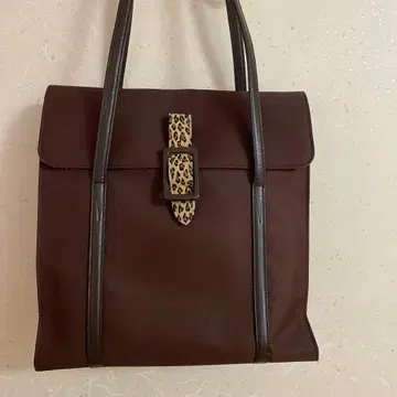 NORMA KAMALI 레오파드 무늬 버클 브라운 숄더백