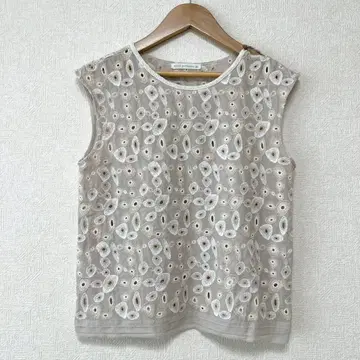 mina perhonen Light net 자수 슬리브리스 블라우스