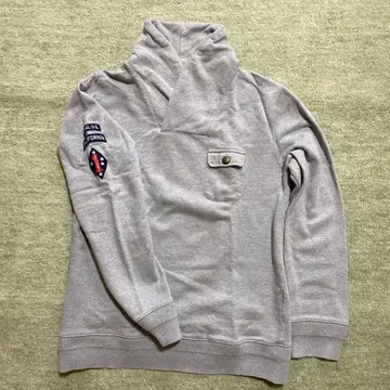 그레이 하이넥 트레이닝복