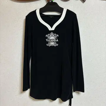 VALENZA 블랙 긴팔 상의