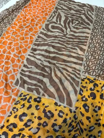 스톨 애니멀 무늬