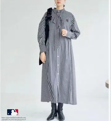 컨디션 최상 로페피크닉 MLB 리본 타이 셔츠 원피스 네이비
