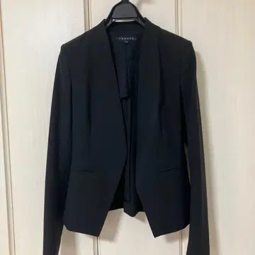 테리 블랙 노카라 자켓과 팬츠 세트