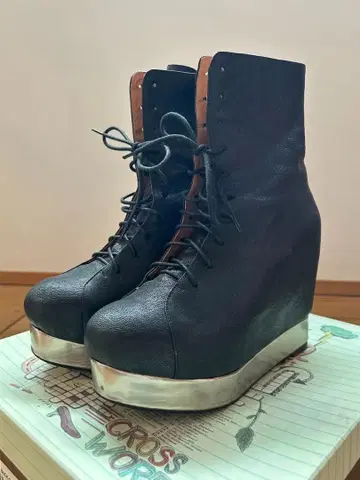 JEFFREY CAMPBELL 블랙 부티 부츠 힐