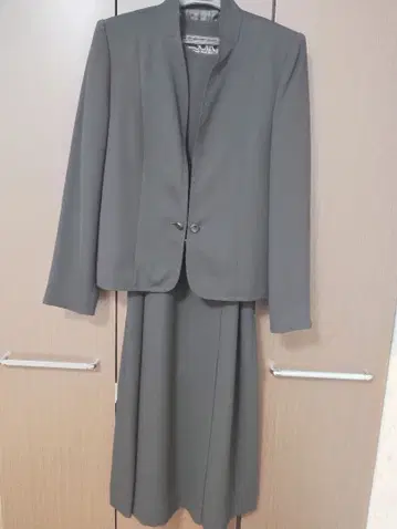 [ 도쿄 소와르 ] 포멀 원피스 수트 블랙 9호 ( 봄 ~ 가을 )