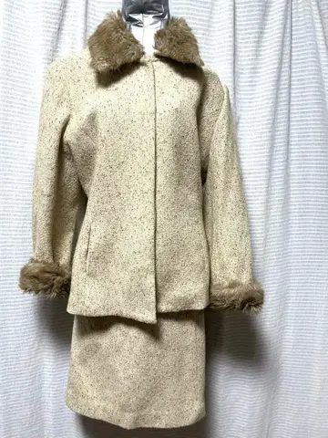 JANMELL 베이지 퍼 자켓과 스커트 세트 11호