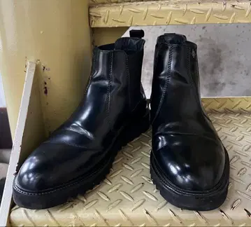 스테파노 로시 사이드 고어 부츠: 유리 가죽 x 쿠션 밑창 26cm