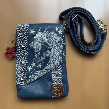 드래곤 자수 가죽 숄더 파우치 네이비
