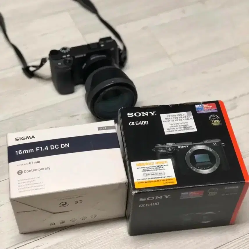 소니 A6400 + 시그마 16mm F1.4 렌즈 (소니마운트)